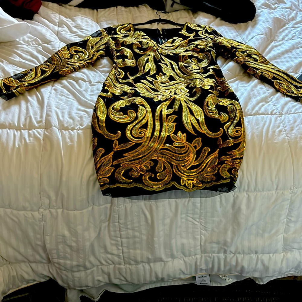 Size 10 gold glitter dress